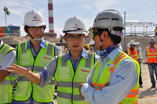 Áo Phản Quang Kỹ Sư Và Sự Cần Thiết Của Nó Áo Phản Quang Kỹ Sư Và Sự Cần Thiết Của Nó